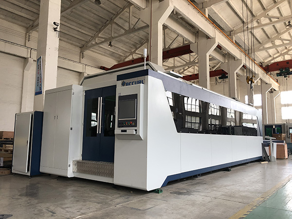 1000W 1500W 2KW 3000W 4KW CNC պողպատ լազերային կտրող մեքենա